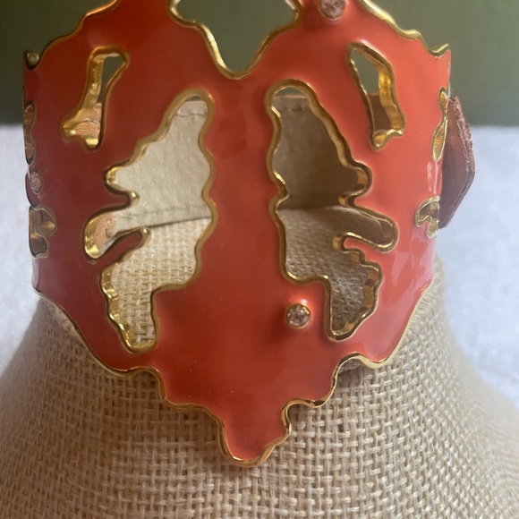 NWOT Neiman Marcus Statement Bracelet With Leather Strap - Picture 3 of 6